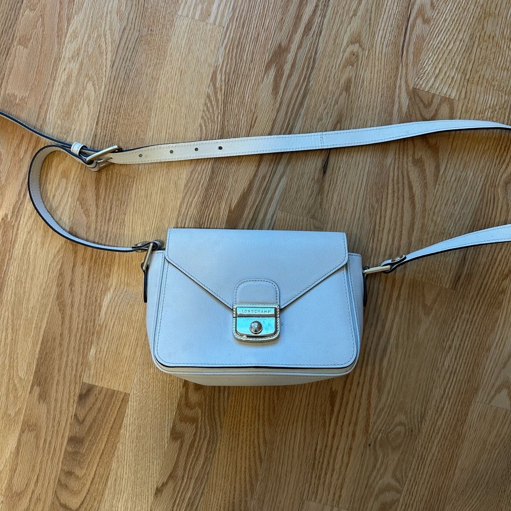 Longchamp purse